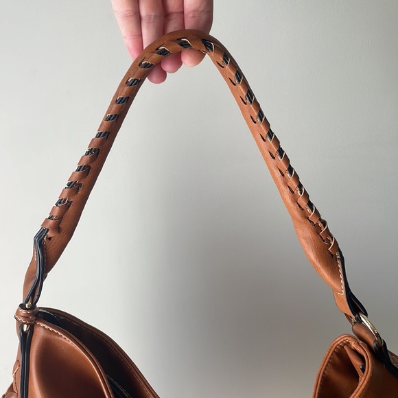 Boho Fringe Tan Shoulder Bag. - Picture 9 of 15